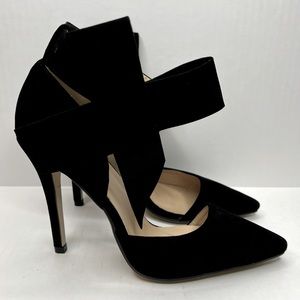 RainbowCat Black Bow Ankle Strap Heels. Velvety Suede Material. Size 8